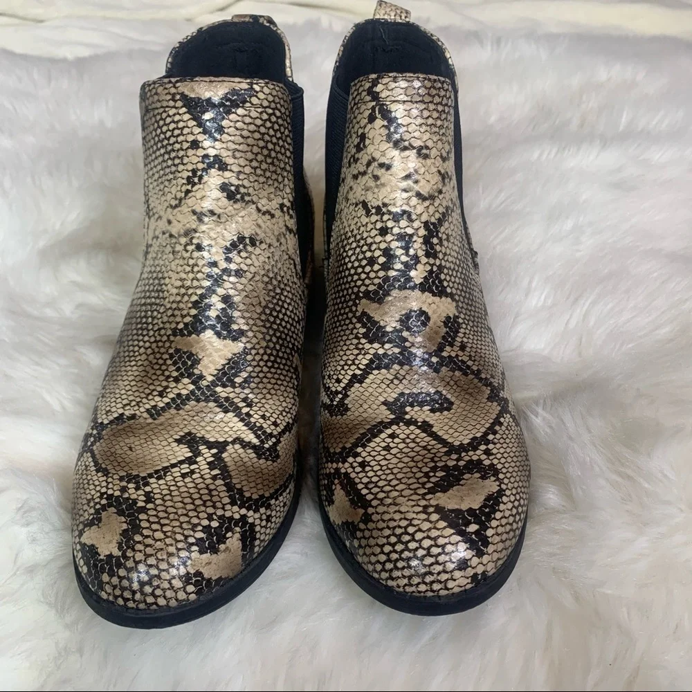 Coconuts Matisse Snakeskin Chelsea Boot